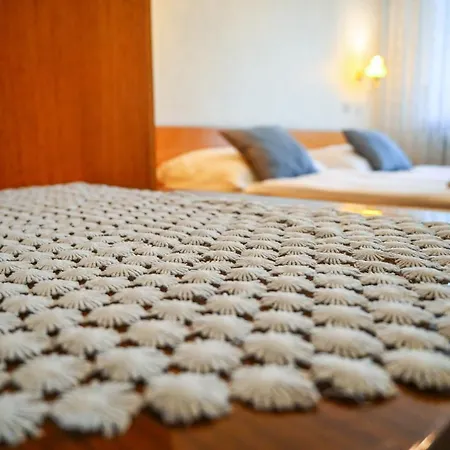 이반카 2* 블레드